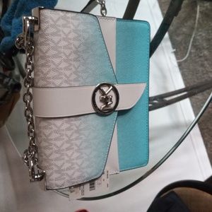 Michael korrs purse